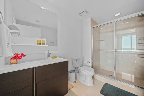 Contact Agent | 3301 Northeast 183rd Street, Unit 2606, Aventura, FL 33160