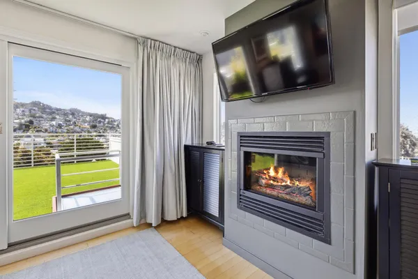 $15,000 | 685 Noe Street, San Francisco, CA 94114