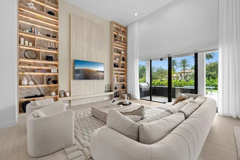 $5,985,000 | 14910 Southwest 16th Court, Davie, FL 33325