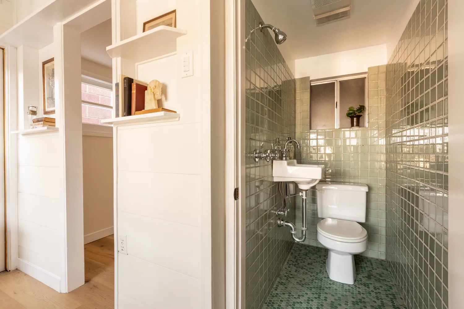 $989,000 | 12458 Laurel Terrace Drive, Studio City, CA 91604