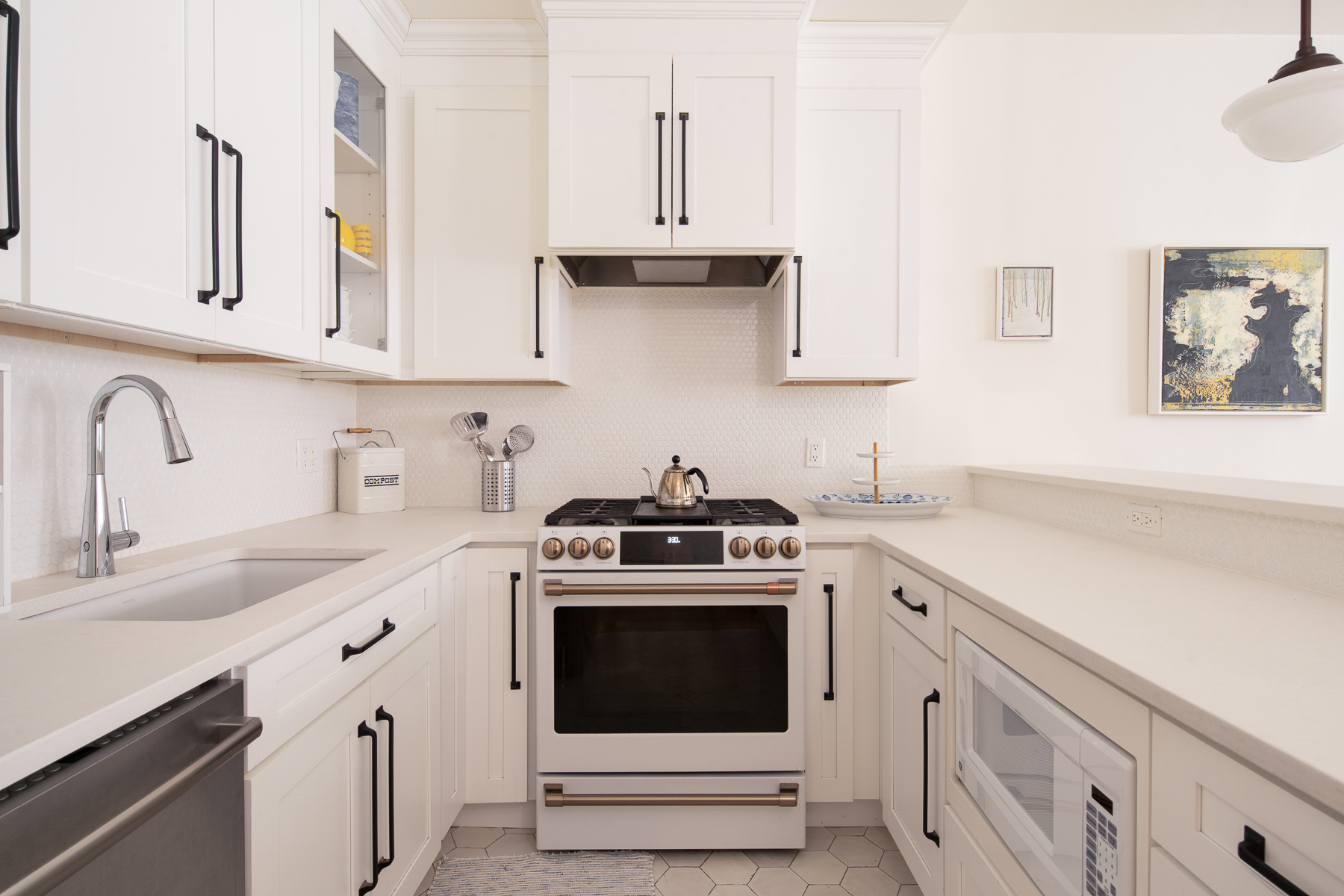 275 East 7th Street, Unit 3 Manhattan, NY 10009 - Photo 4 of 10