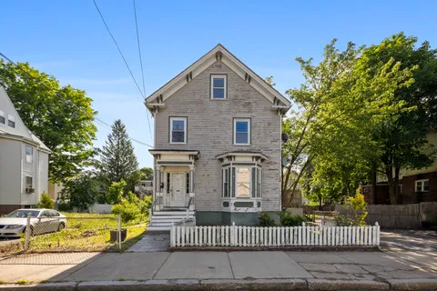 Contact Agent | 113 Park Street, Medford, MA 02155