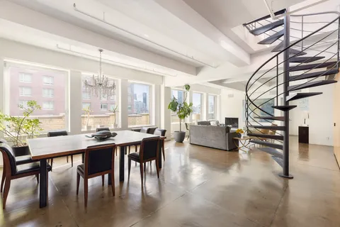 $2,750,000 | 347 West 39th Street, Unit PHNE | Hudson Yards
