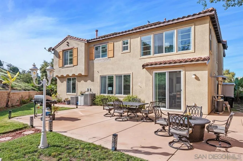 $1,395,000 | 475 Taylor Drive, Oceanside, CA 92056