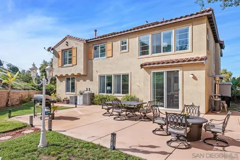 $1,395,000 | 475 Taylor Drive, Oceanside, CA 92056