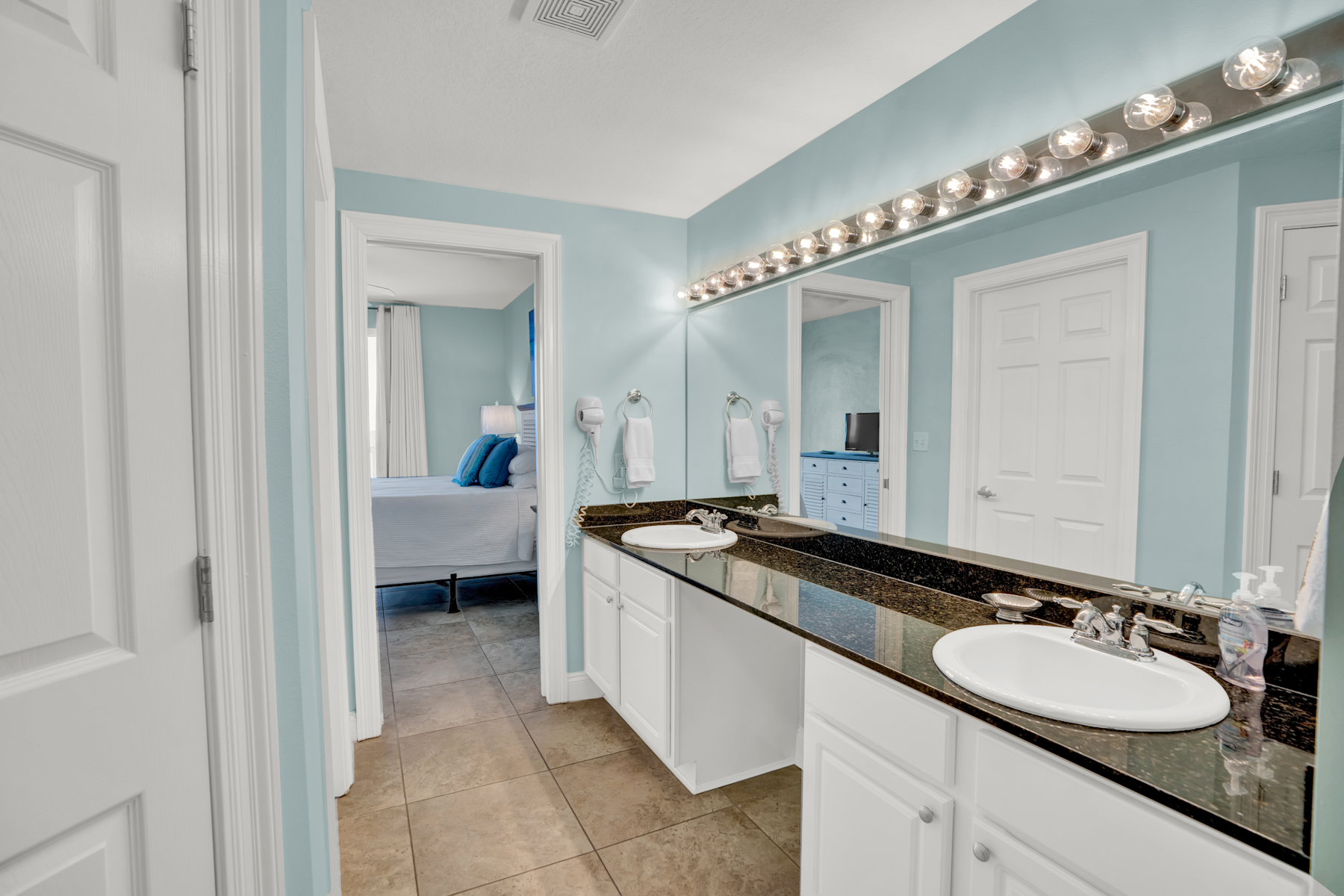 15817 Front Beach Road, Unit 1601 Panama City Beach, FL 32407 - Photo 14 of 26