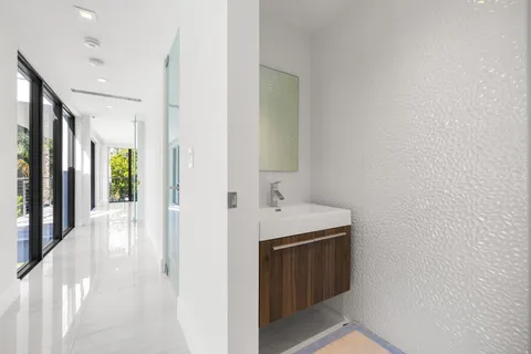 $6,495,000 | 3770-3792 Kumquat Avenue, Miami, FL 33133