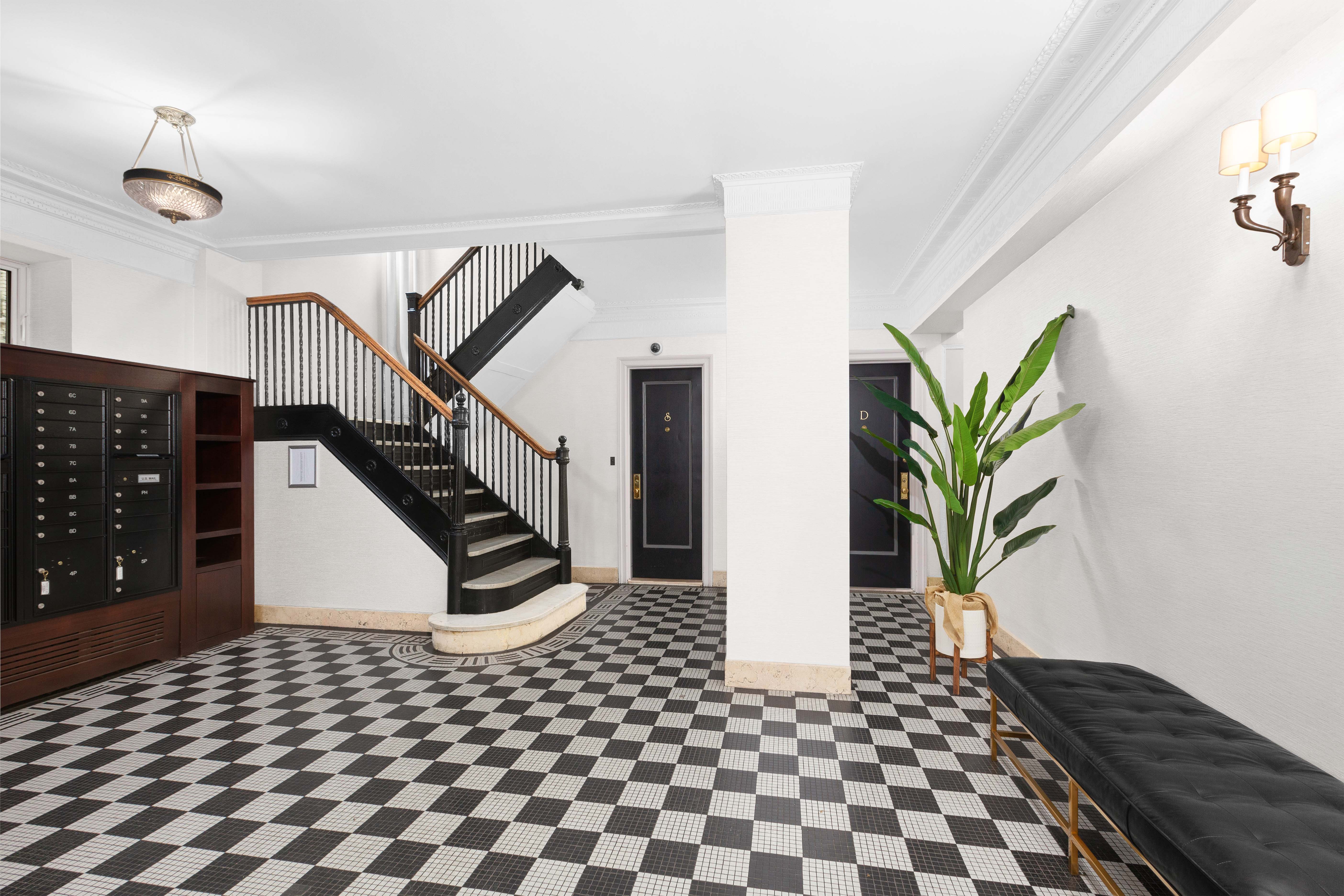 120 West 70th Street, Unit 8A Manhattan, NY 10023 - Photo 10 of 14