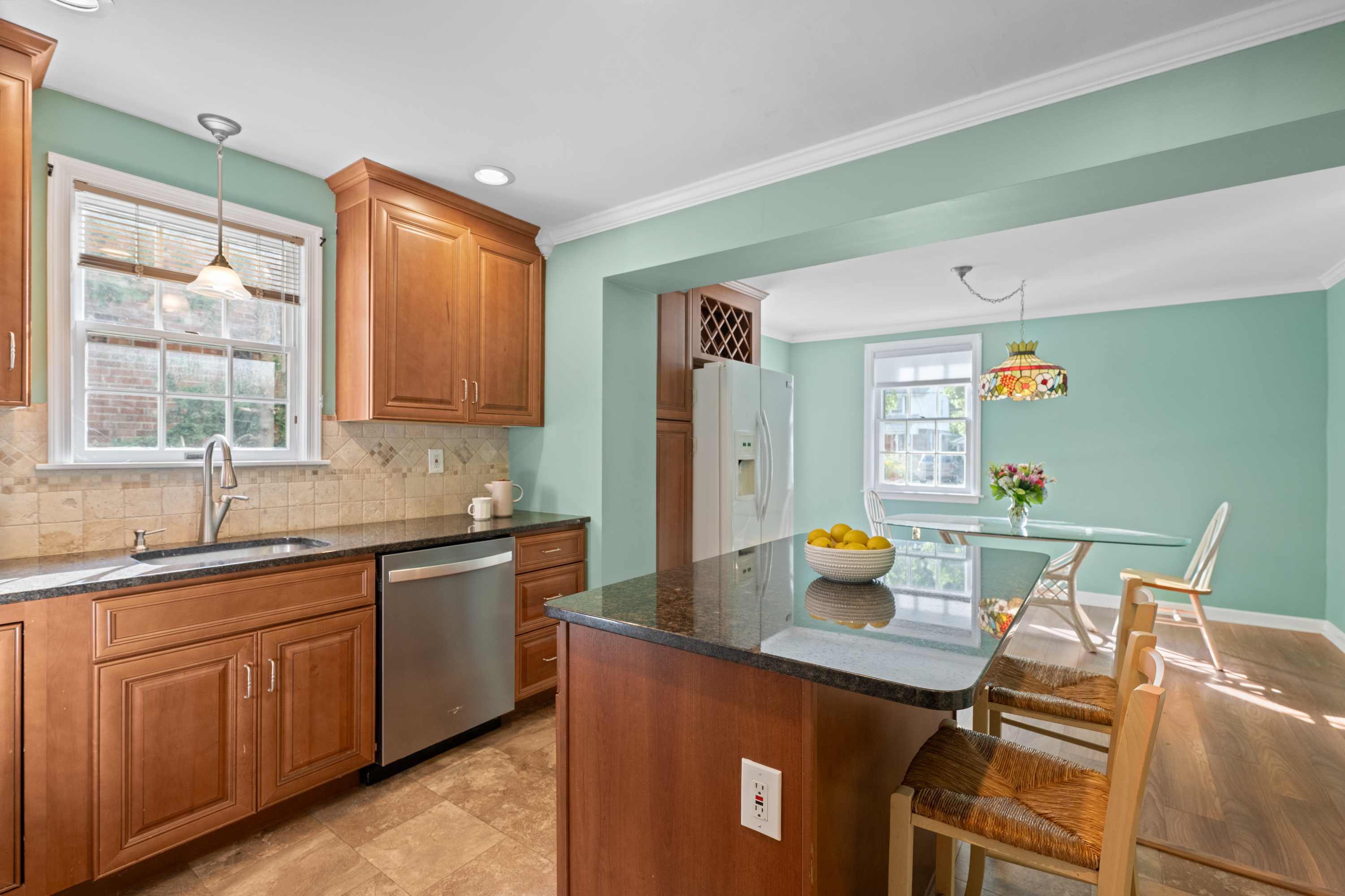 77 Forest Road Springfield, PA 19064 - Photo 12 of 31