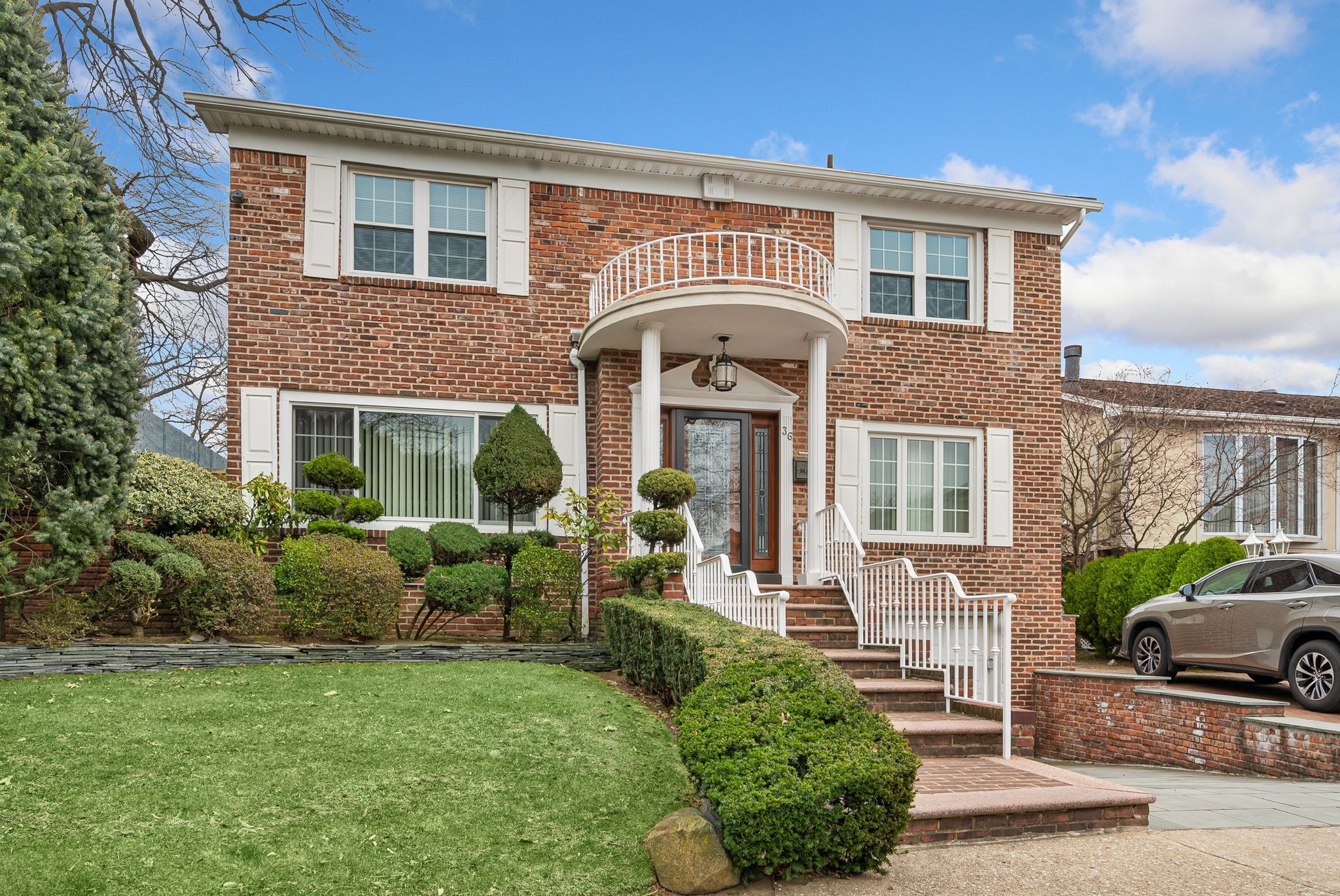 36 Shore Rd Lane Brooklyn, NY 11209 - Photo 3 of 34