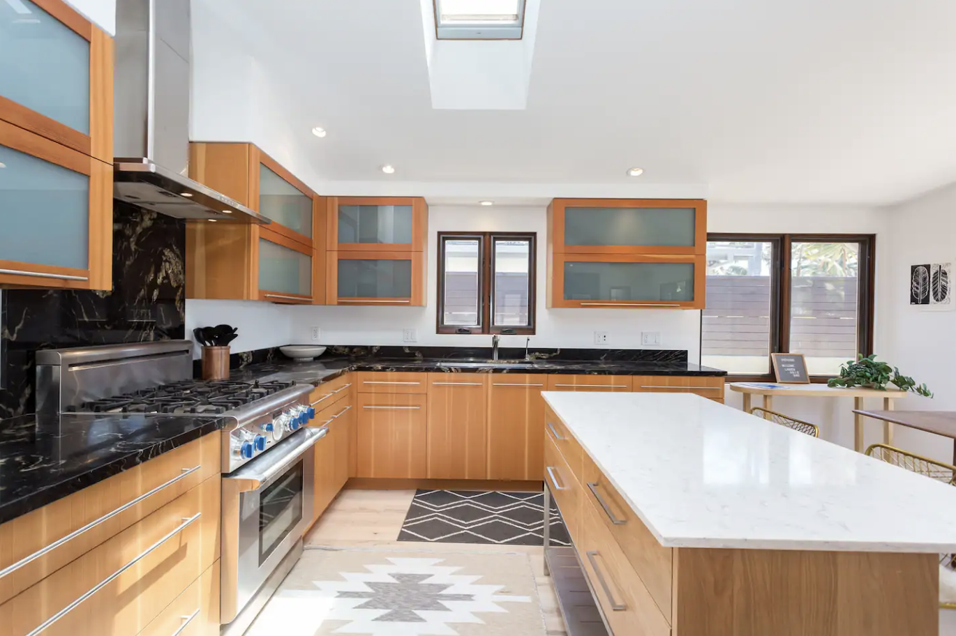 487 Neptune Avenue Encinitas, CA 92024 - Photo 10 of 17