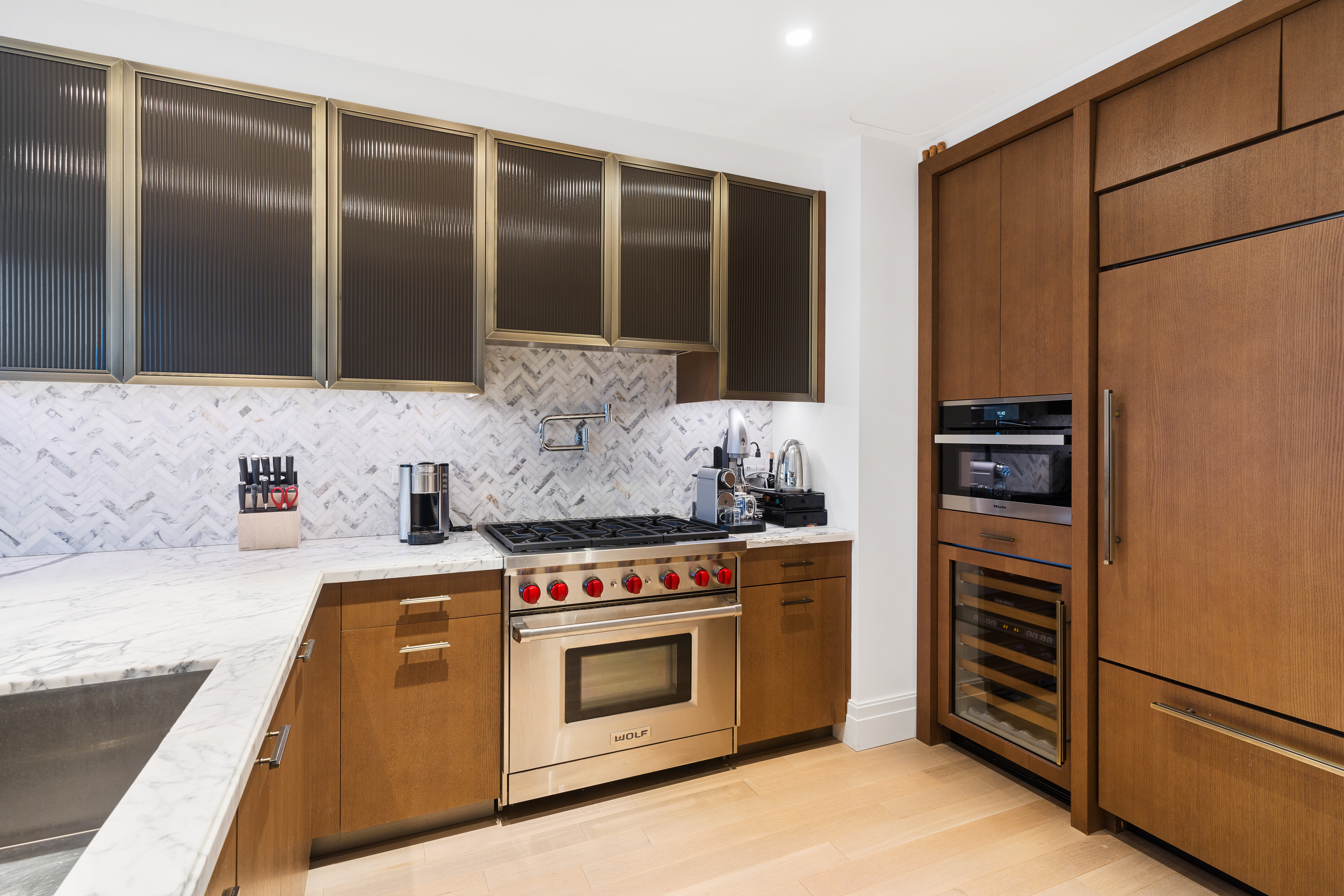 100 Barclay Street, Unit 15M Manhattan, NY 10007 - Photo 3 of 15