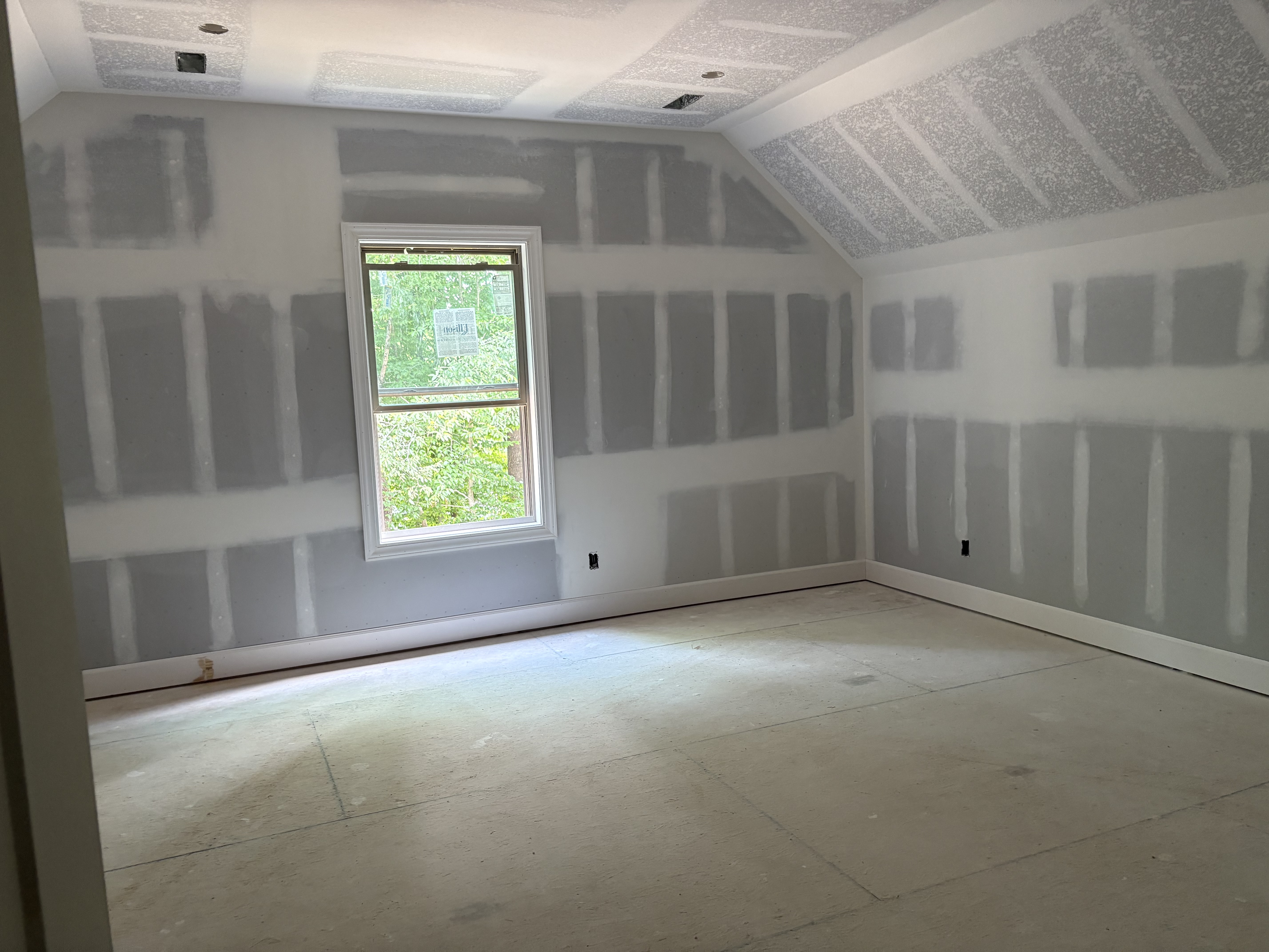 2949 Pace Road Clarksville, TN 37043 - Photo 10 of 18 a view of an empty room with a window