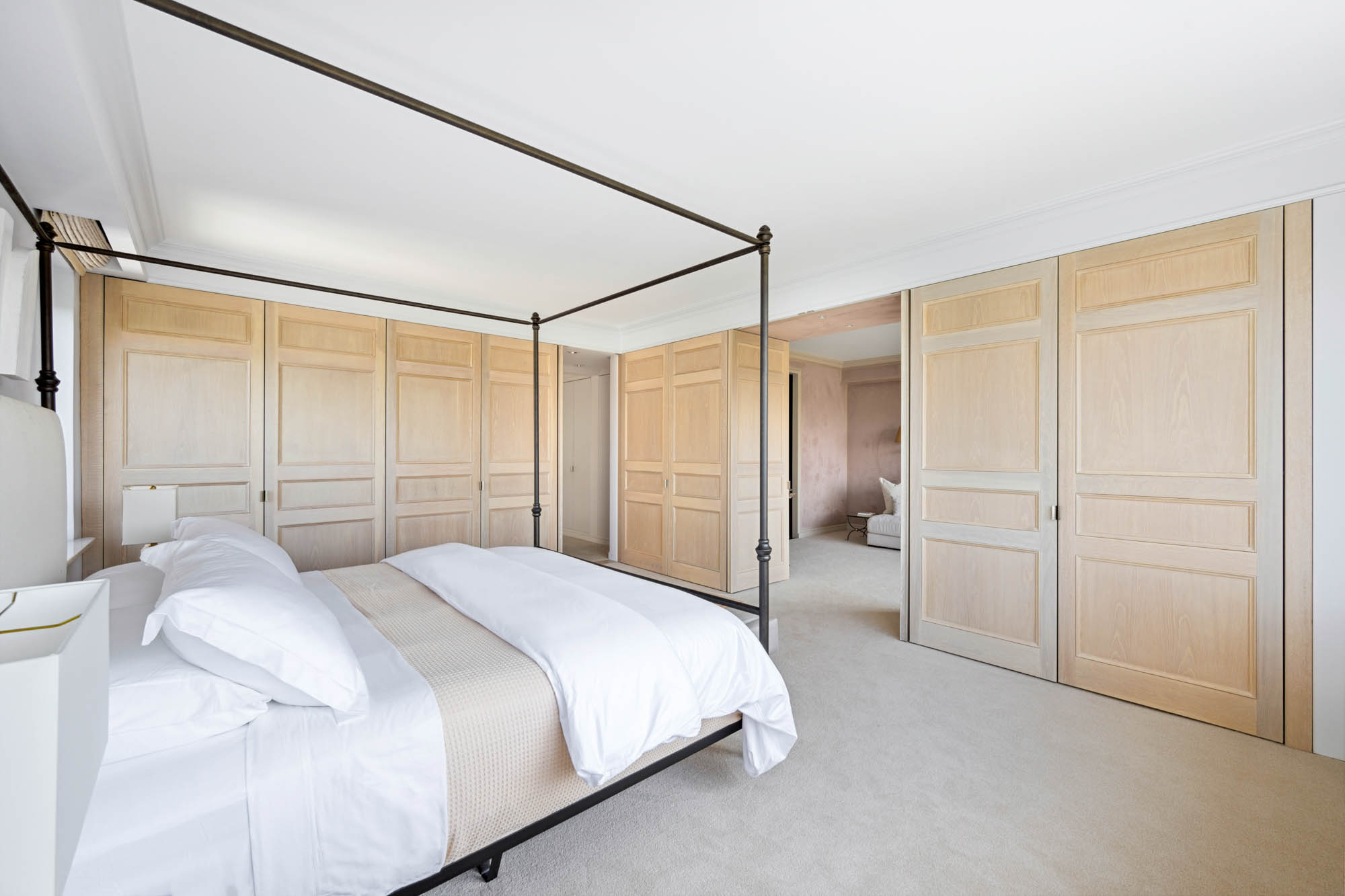 936 5th Avenue, Unit 10AB Manhattan, NY 10021 - Photo 15 of 37 a bedroom with a bed and a shower