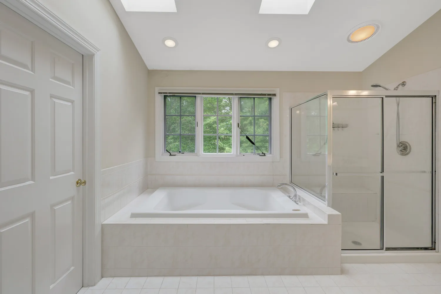 $1,350,000 | 9927 Miles Stone Court, Vienna, VA 22181