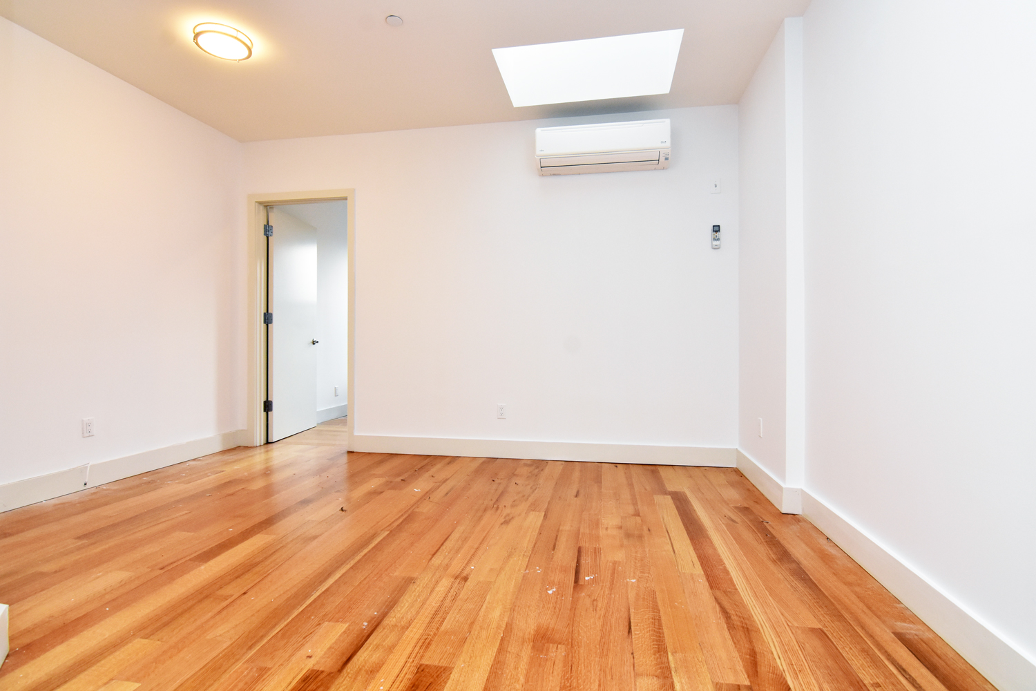 269 West 134th Street, Unit PH4 Manhattan, NY 10030 - Photo 5 of 10