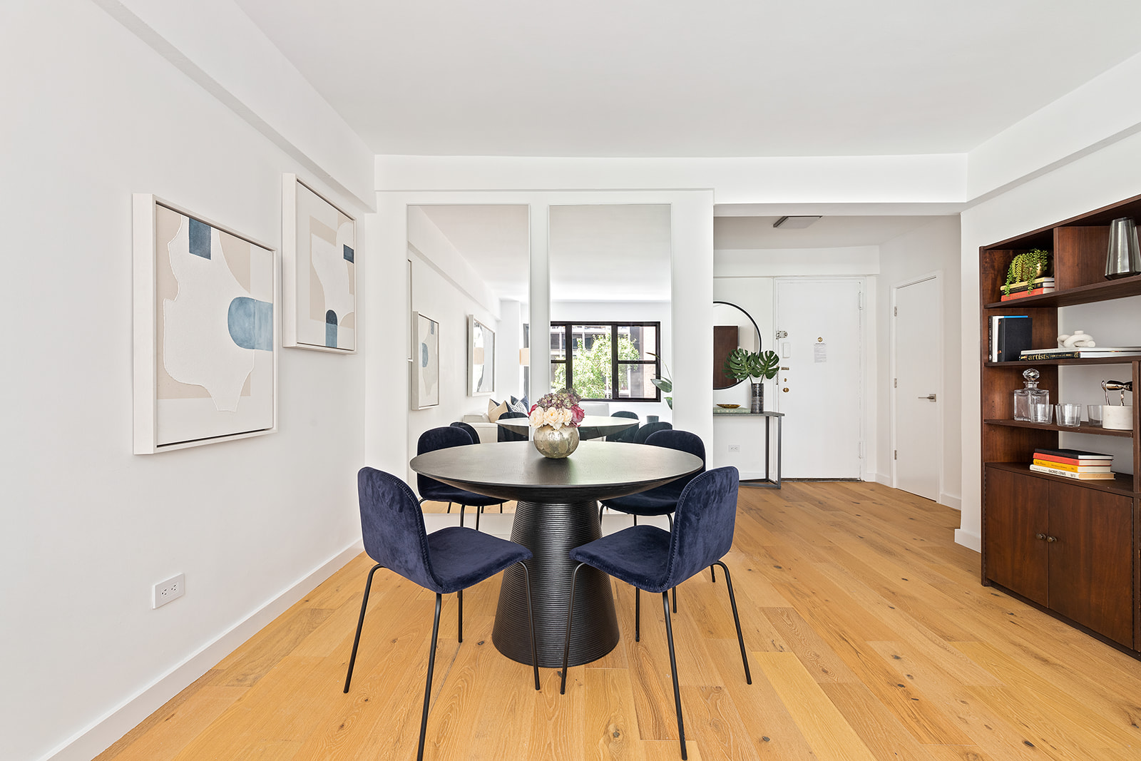 150 East 56th Street, Unit 4D Manhattan, NY 10022 - Photo 3 of 8