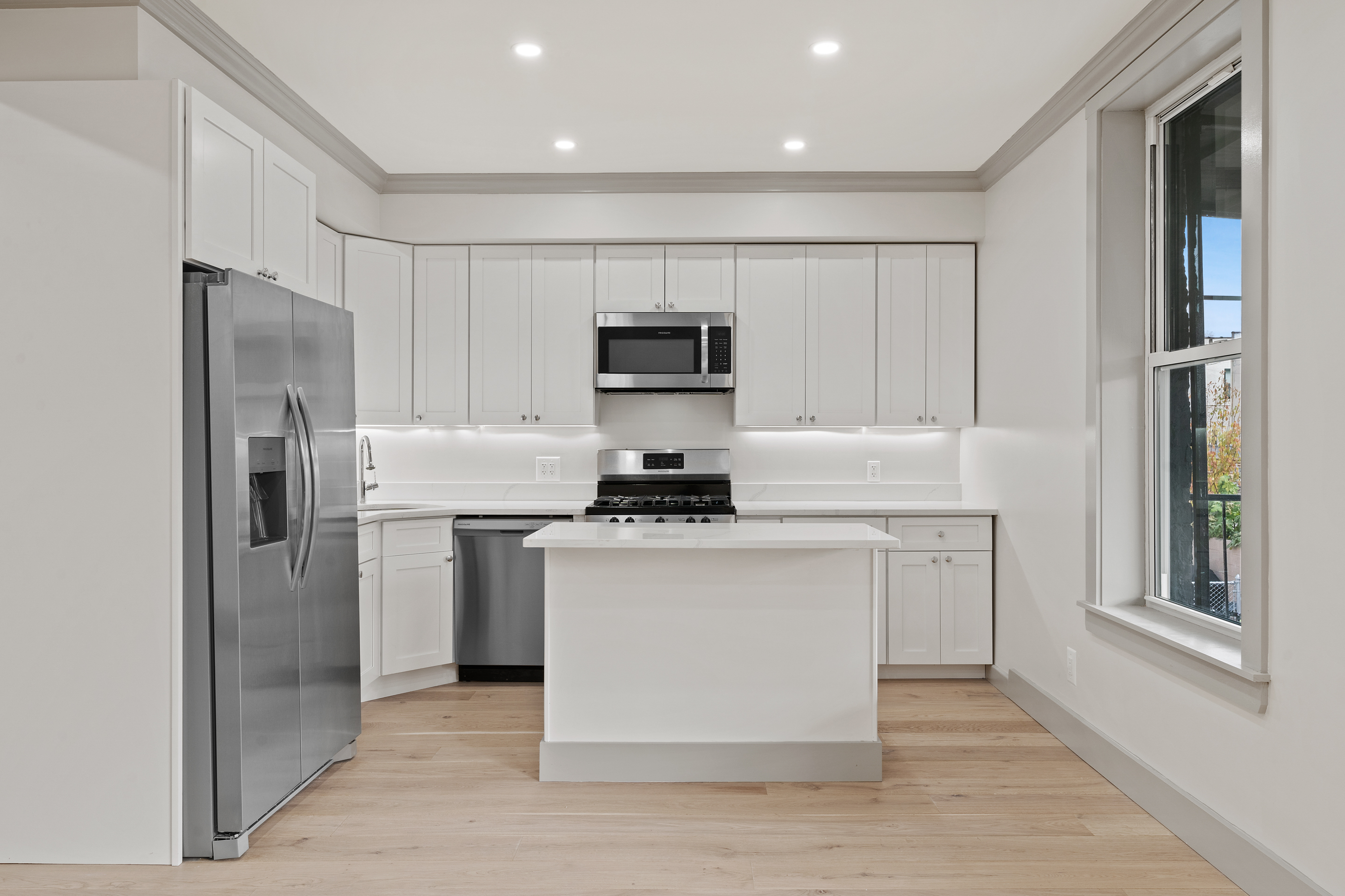 3416 Irwin Avenue, Unit 3 Bronx, NY 10463 - Photo 6 of 52