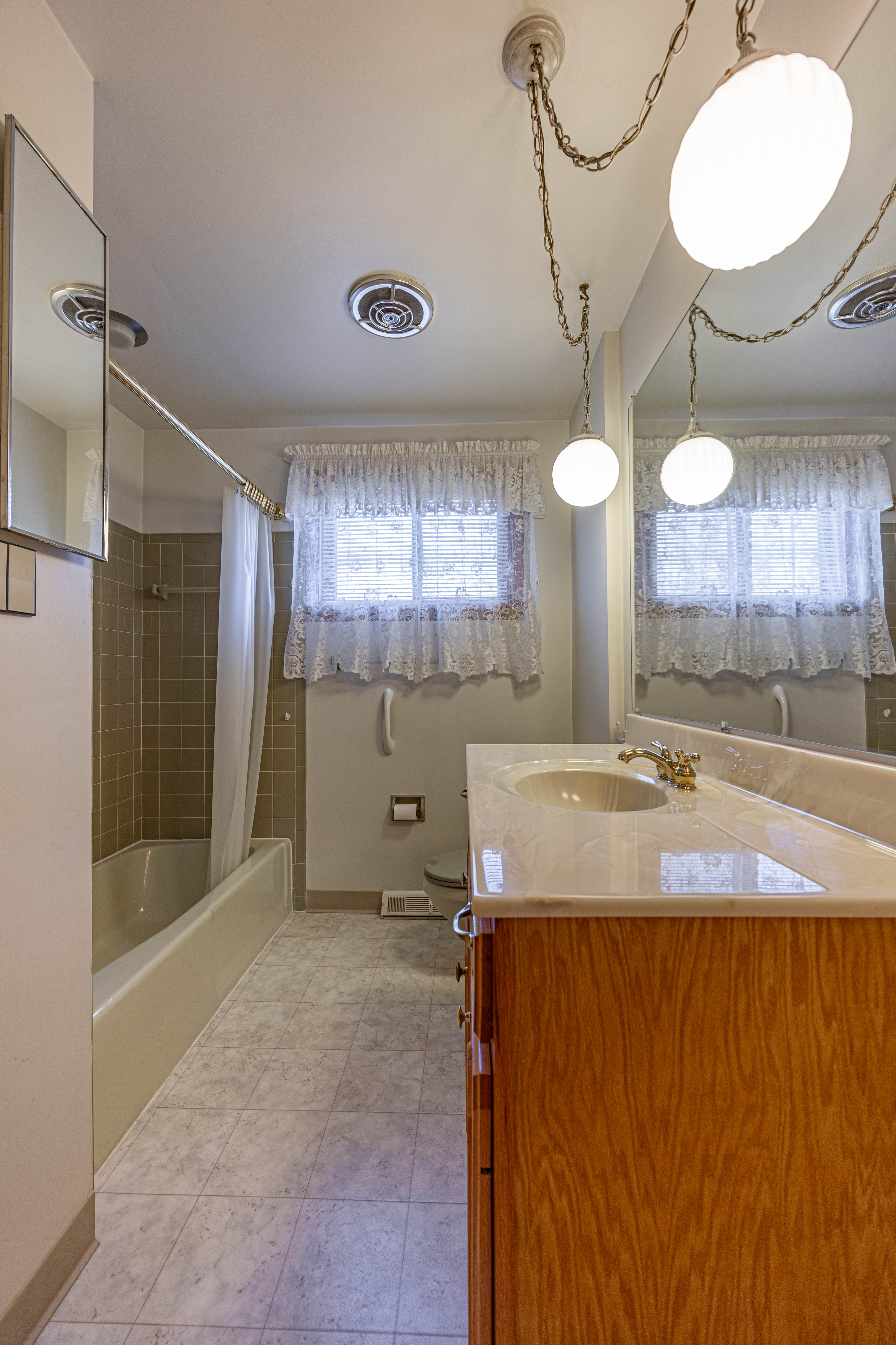 407 Marion Avenue Springdale, PA 15144 - Photo 14 of 24