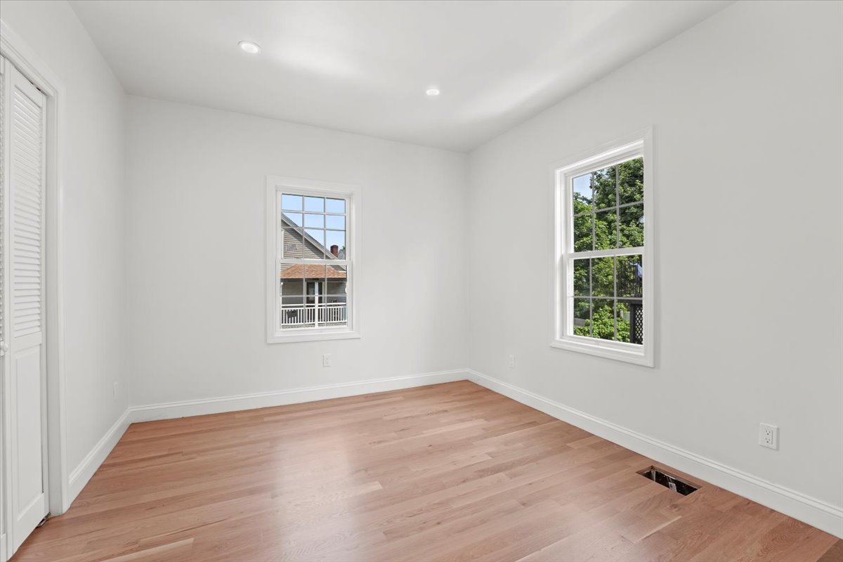 41 Henry Street Everett, MA 02149 - Photo 20 of 33