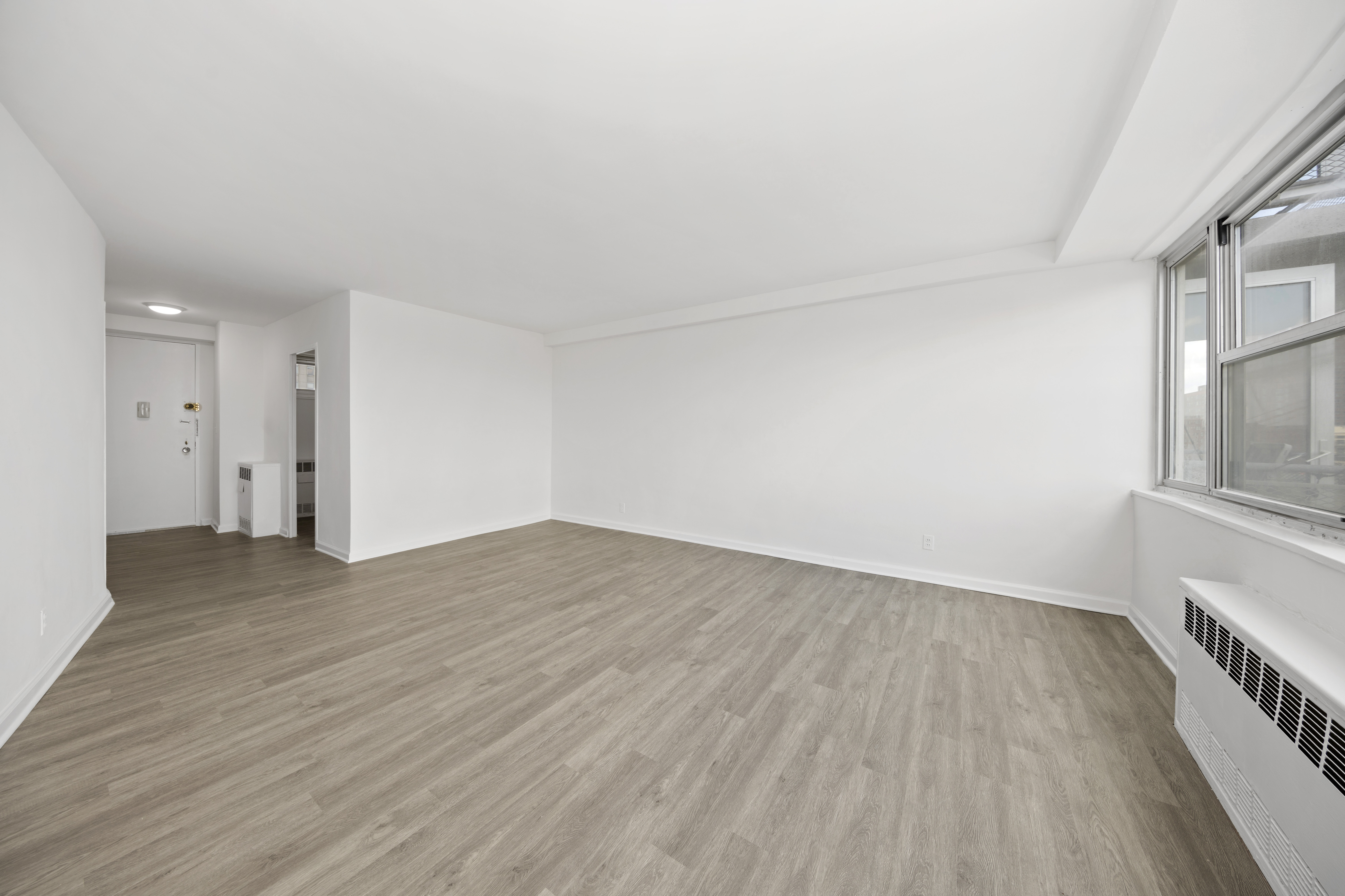 215 Park Row, Unit 15F Manhattan, NY 10038 - Photo 4 of 9