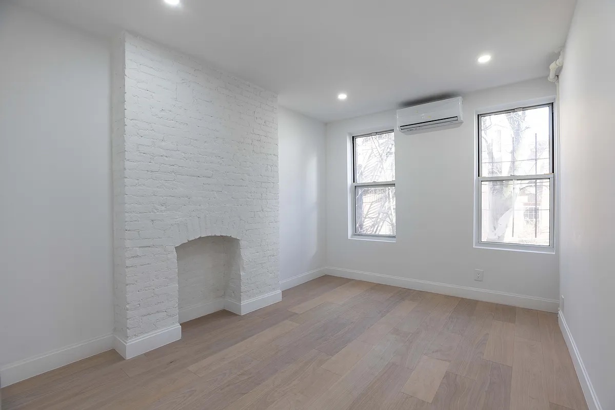 357 West 22nd Street, Unit 4 Manhattan, NY 10011 - Photo 5 of 12