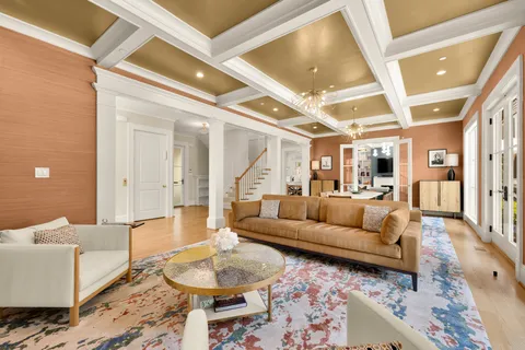 $4,100,000 | 5537 Hawthorne Place Northwest, Washington, DC 20016