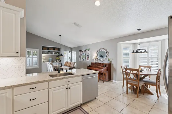 $529,900 | 271 Wescliff Drive, Ocoee, FL 34761