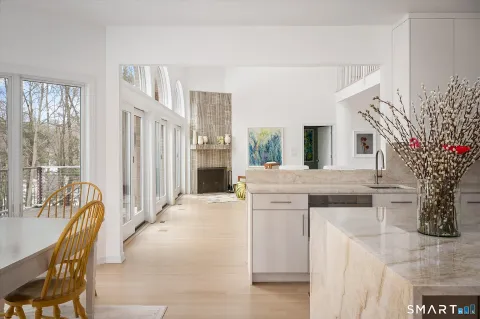 $2,495,000 | 215 South Lake Drive, Stamford, CT 06903