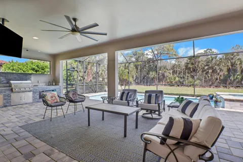 $995,000 | 1511 Mockingbird Drive, Naples, FL 34120