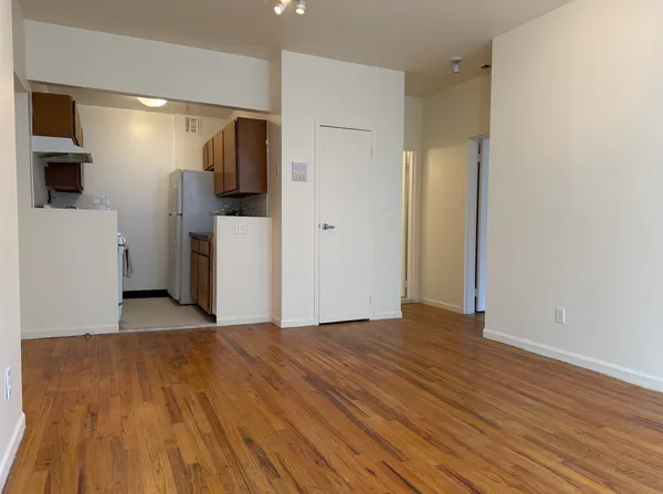 $3,400 | 480 10th Avenue, Unit 3RN | Hudson Yards
