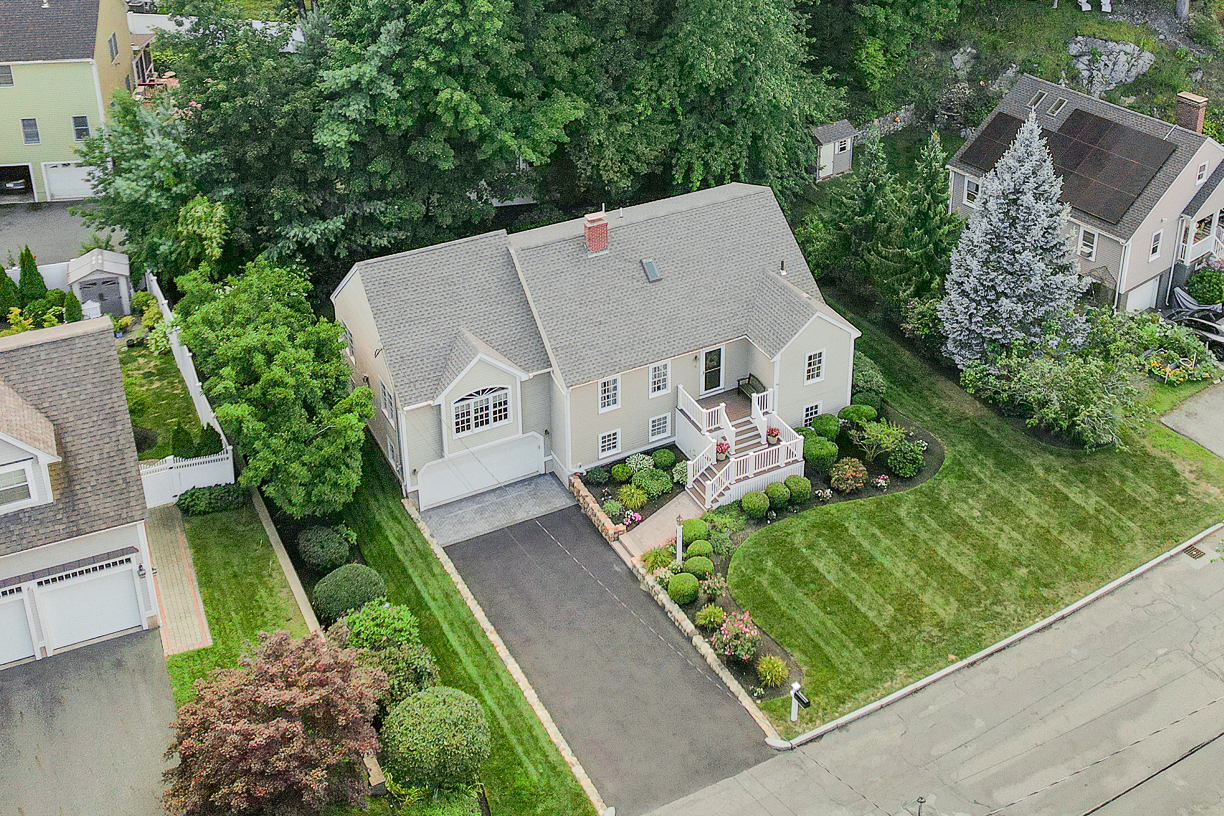 4 Churchill Road Winchester, MA 01890 - Photo 9 of 9 Gallery Image 9