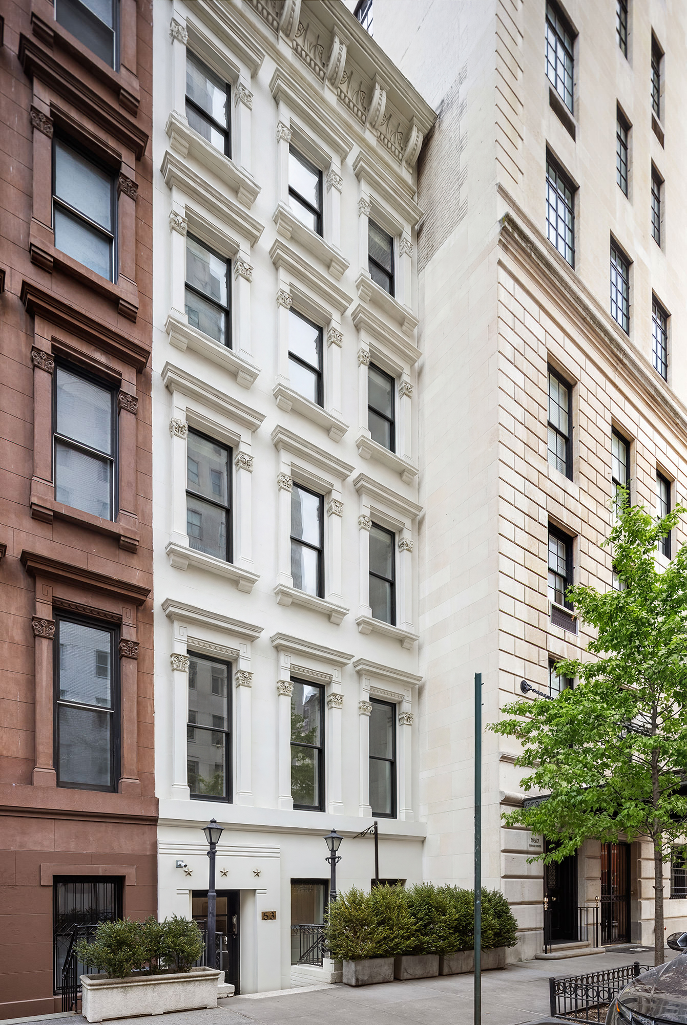 53 East 67th Street Manhattan, NY 10065 - Photo 1 of 6