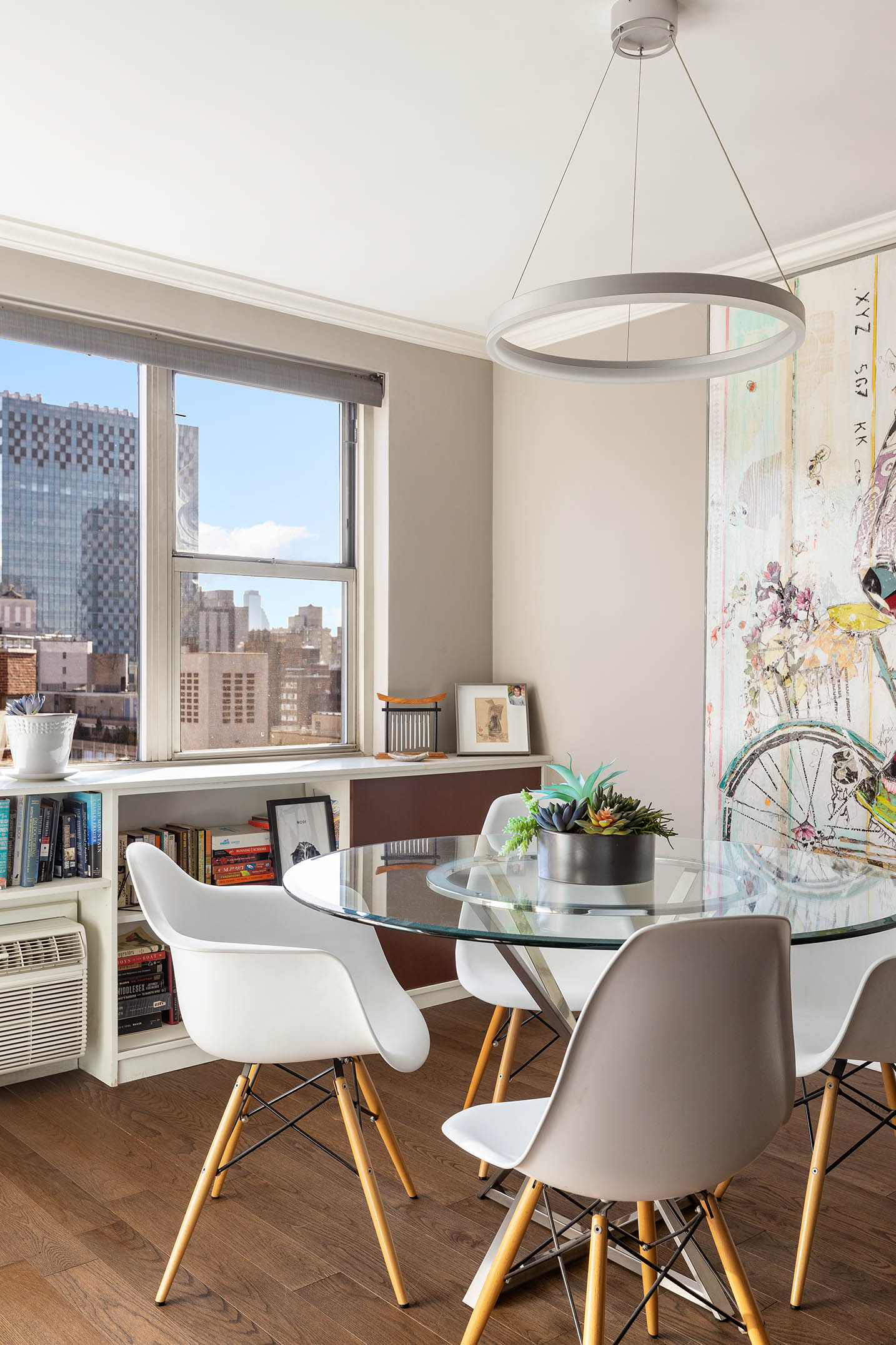 233 East 70th Street, Unit 17T Manhattan, NY 10021 - Photo 5 of 8