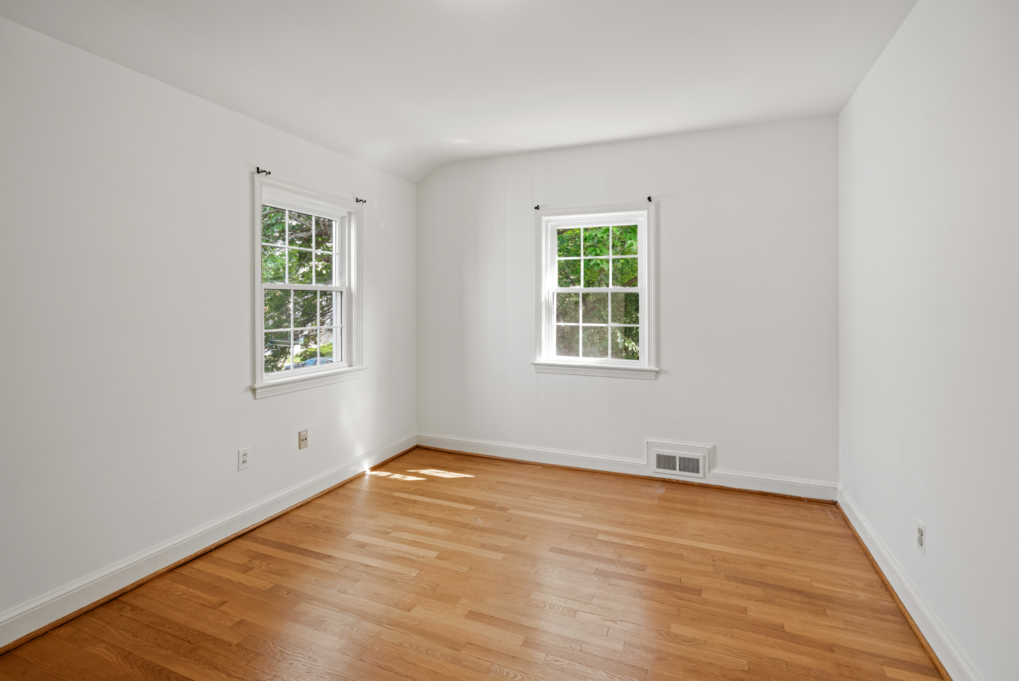 5811 Walton Road Bethesda, MD 20817 - Photo 27 of 54 Gallery Image 27