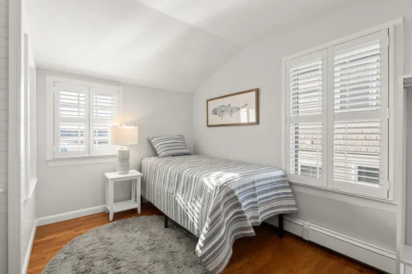 $725,000 | 7 Moreland Avenue, Hull, MA 02045