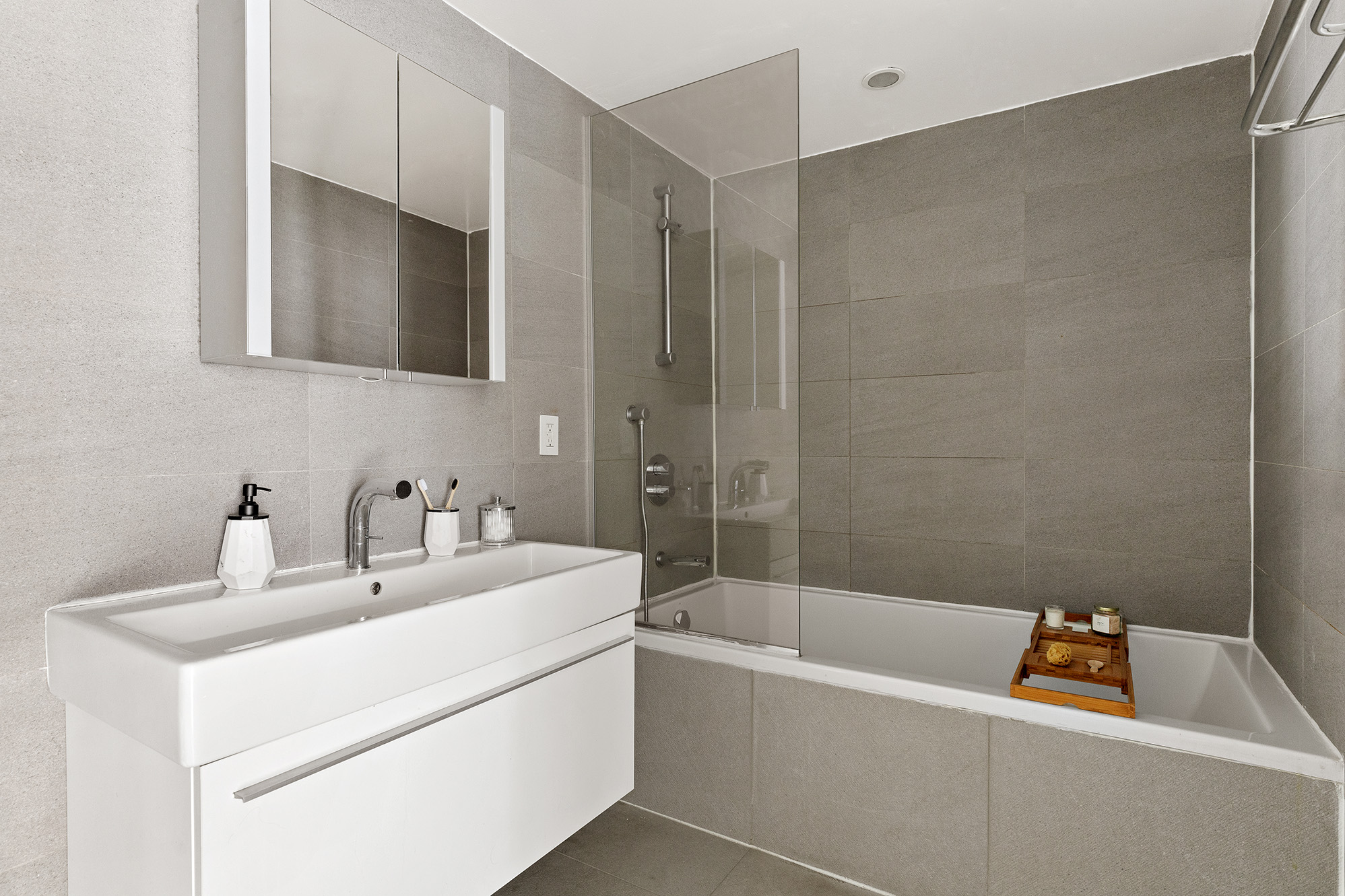 115 Norfolk Street, Unit 202 Manhattan, NY 10002 - Photo 7 of 16