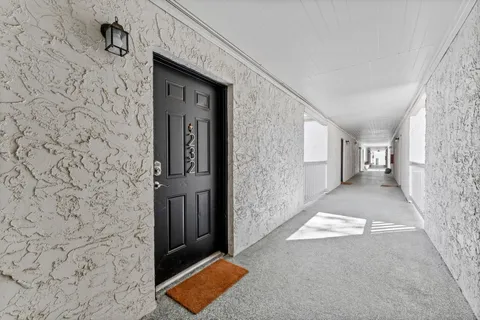 $155,000 | 4611 West North B Street, Unit 232, Tampa, FL 33609