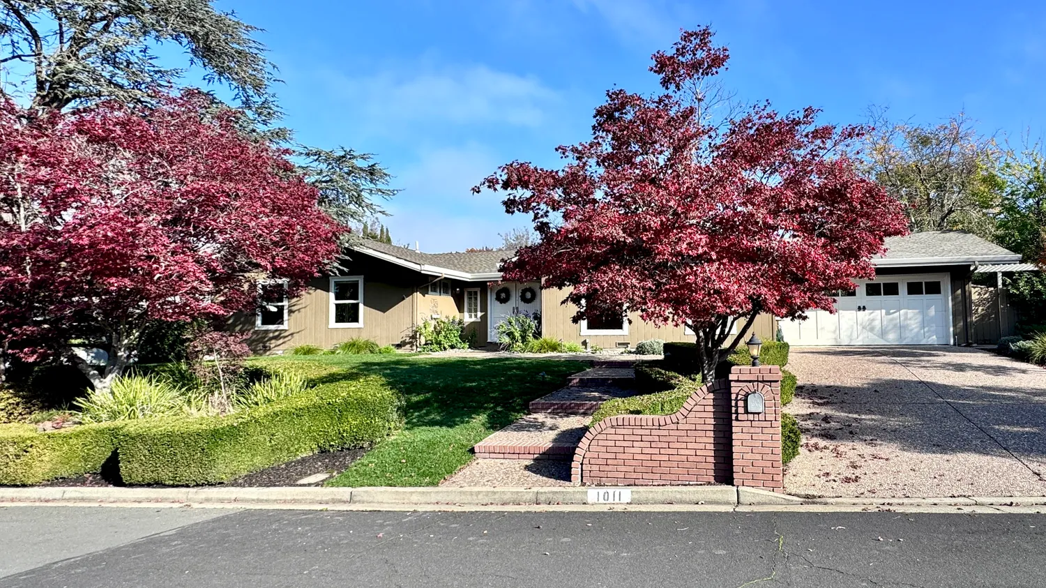 $2,095,000 | 1011 Del Rio Way, Moraga, CA 94556