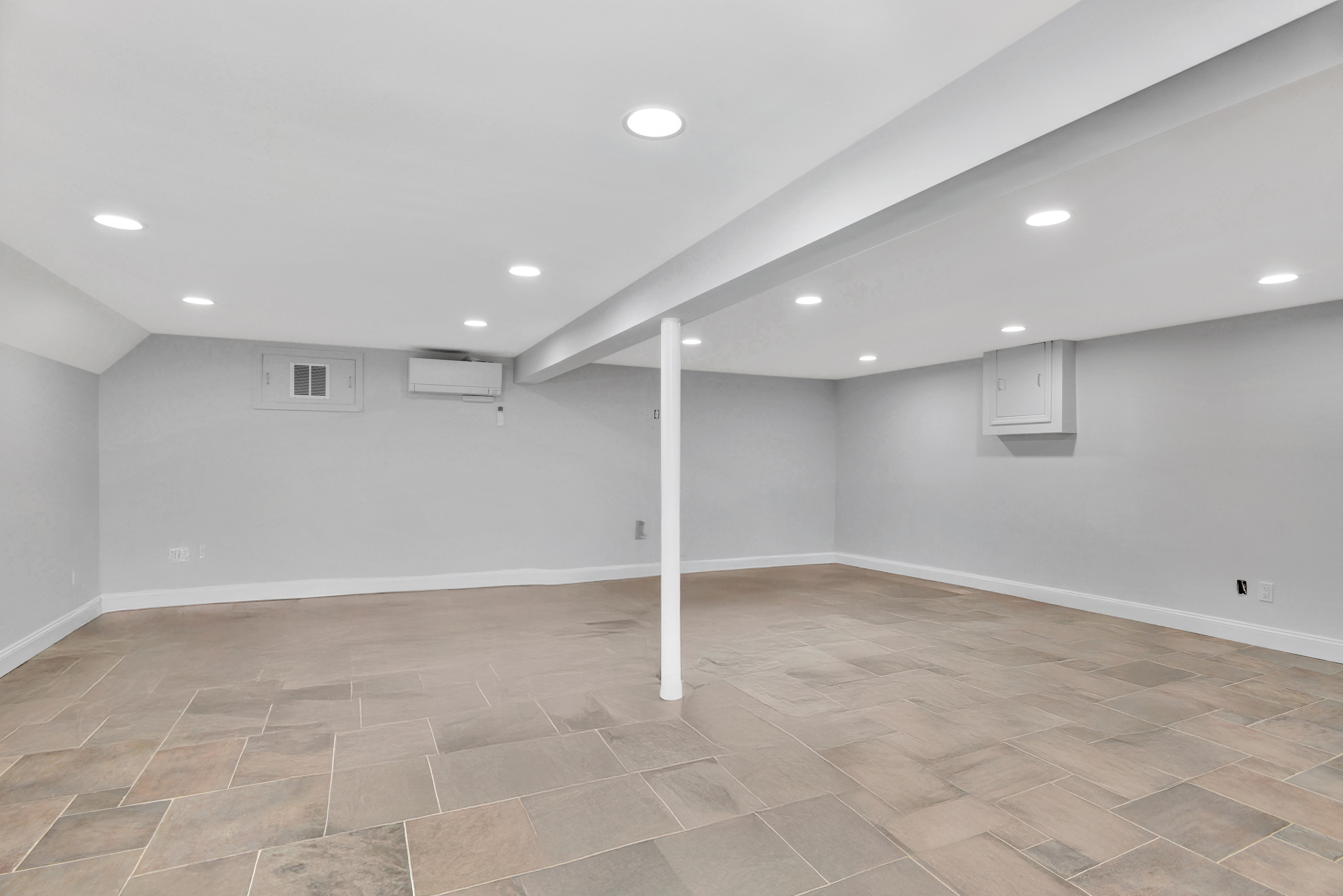 215 Lawrence Avenue Staten Island, NY 10310 - Photo 27 of 45 a view of an empty room