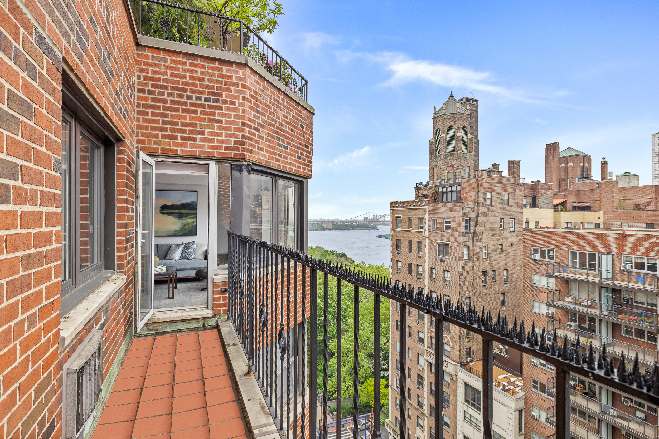 80 East End Avenue, Unit 17C Manhattan, NY 10028 - Photo 8 of 11 a view of city from a balcony