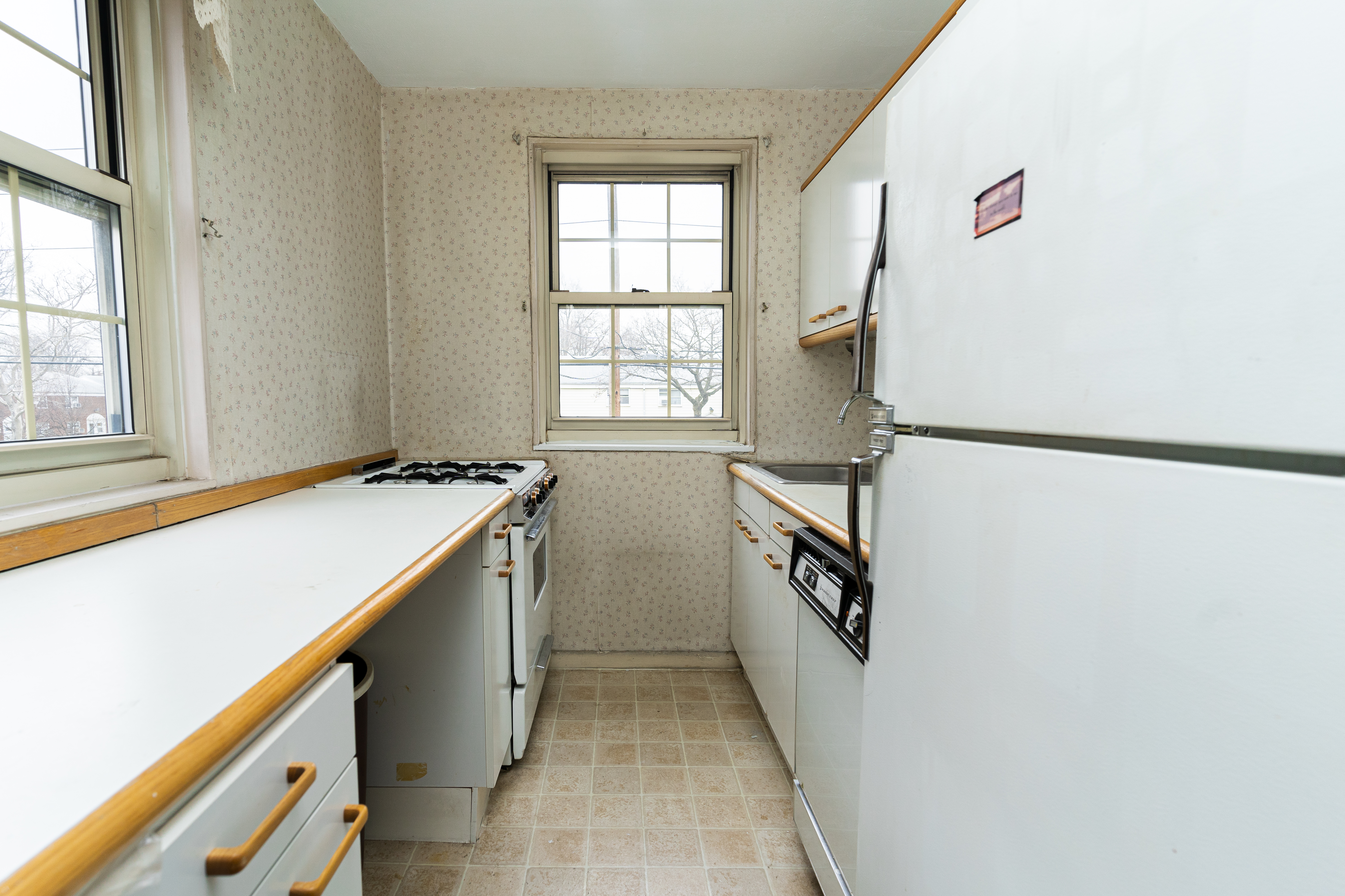 6908 Bell Boulevard, Unit B Queens, NY 11364 - Photo 4 of 7