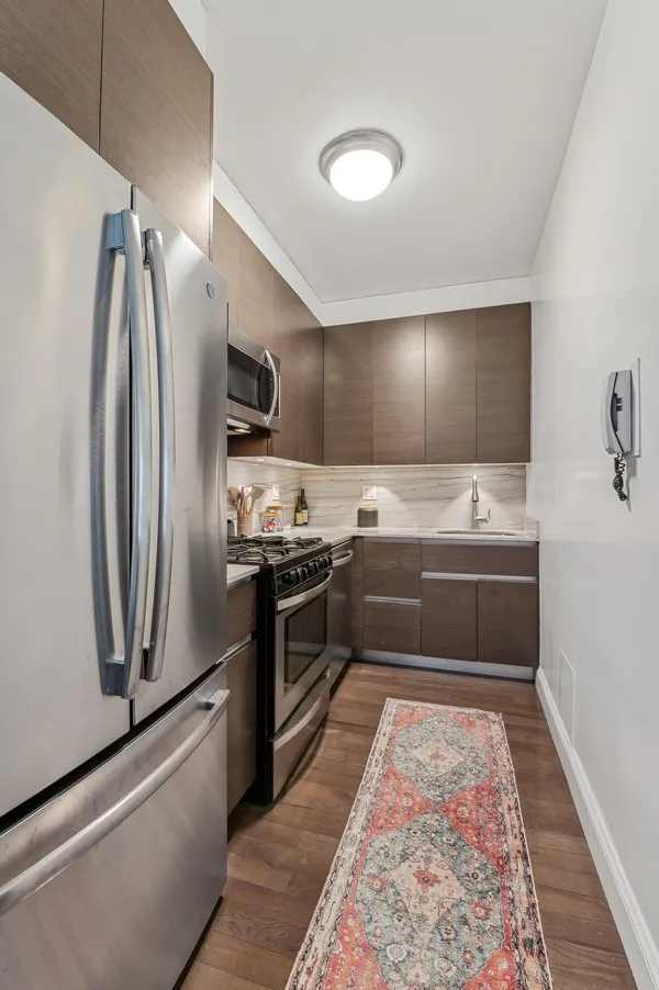 $4,750 | 333 East 34th Street, Unit PHE | Murray Hill