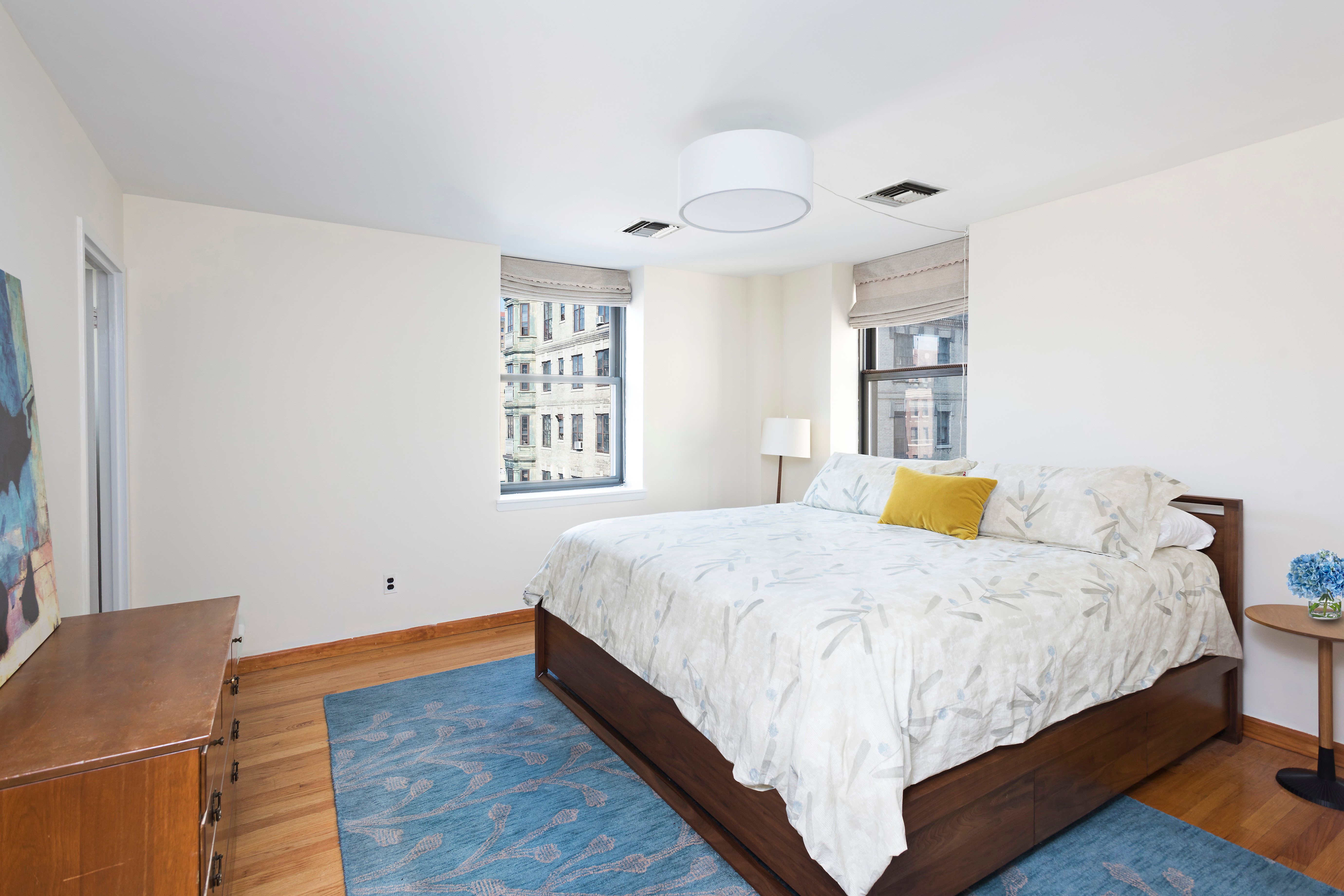 253 West 73rd Street, Unit 12H Manhattan, NY 10023 - Photo 5 of 8