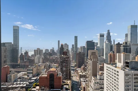 $2,250,000 | 304 East 65th Street, Unit PHB | Lenox Hill