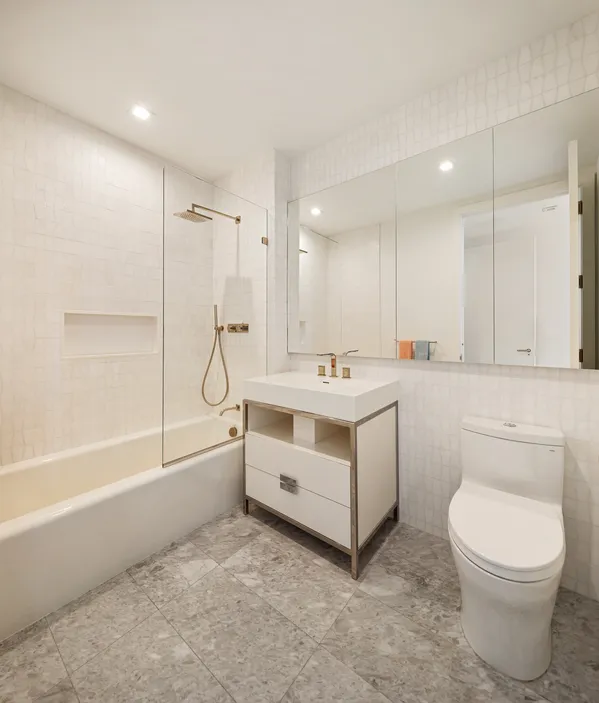 $5,000,000 | 200 Amsterdam Avenue, Unit 8C | Upper West Side