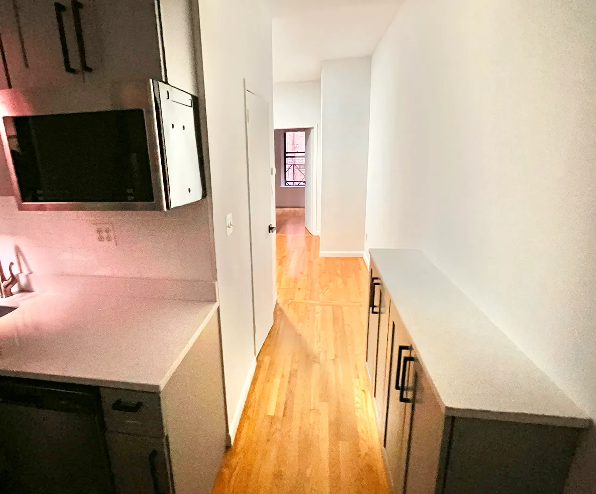 $3,695 | 314 East 11th Street, Unit 3B | East Village