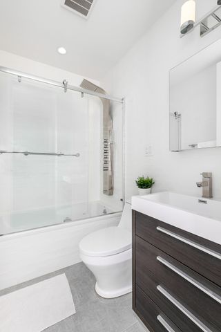 $2,295,000 | 364 Columbia Street | Red Hook