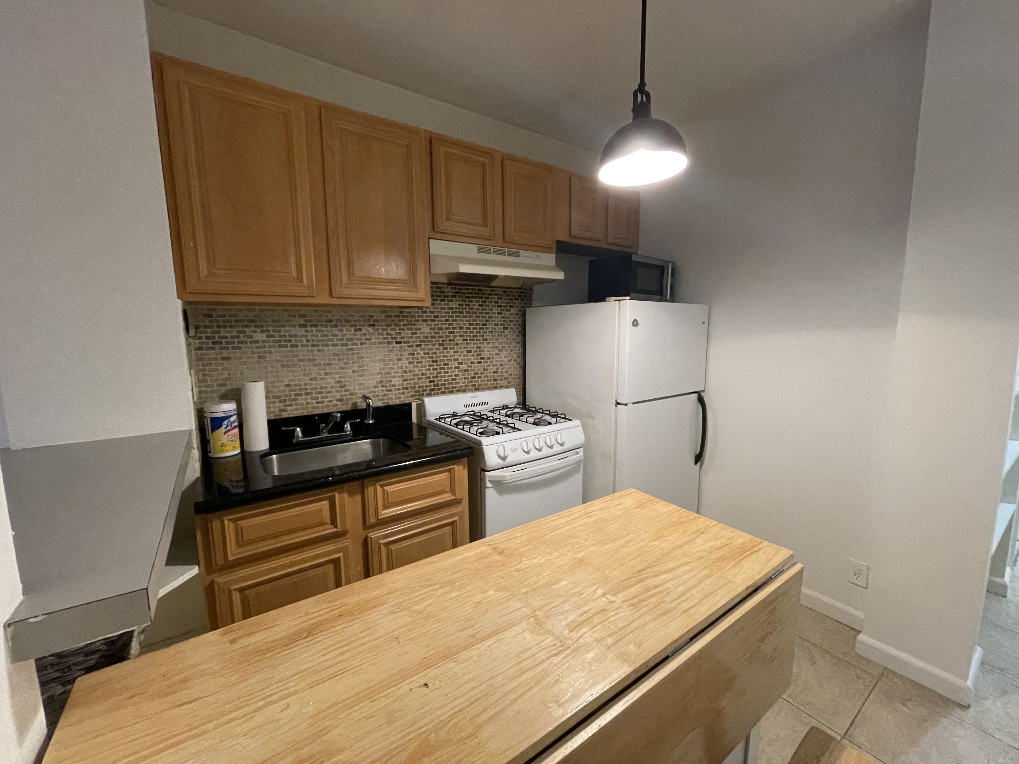 336 East 61st Street, Unit 8 Manhattan, NY 10065 - Photo 4 of 8