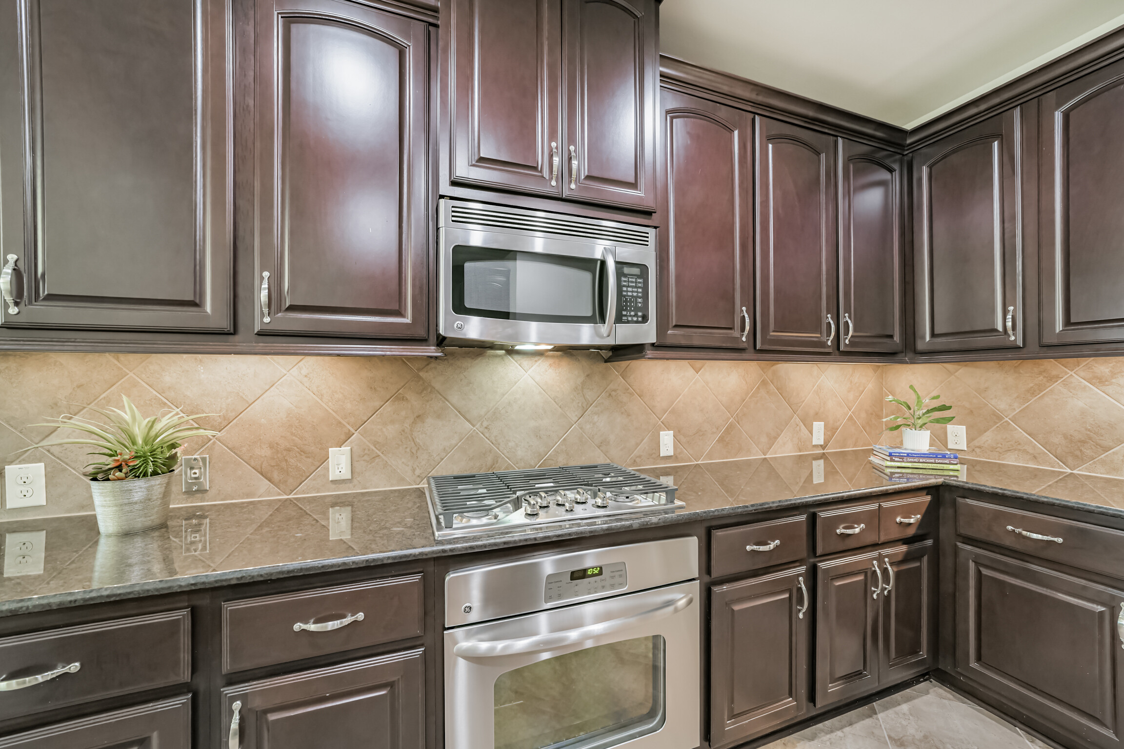 13607 Breakwater Path Loop Houston, TX 77044 - Photo 22 of 47